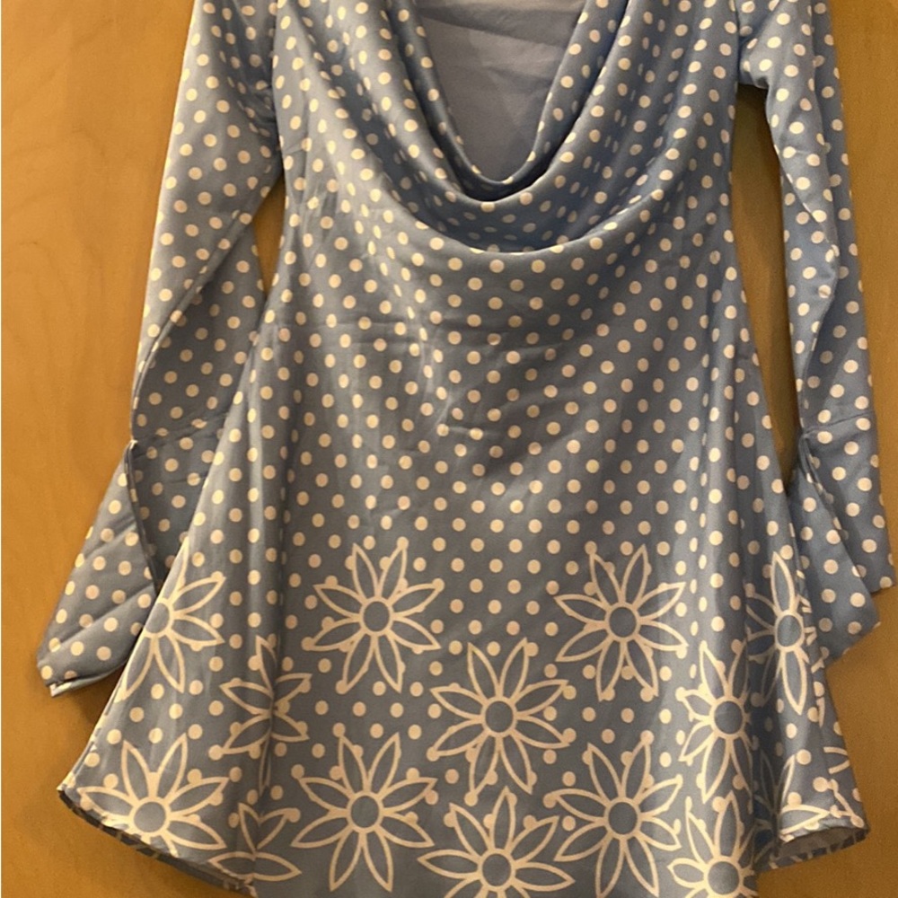 Finders keepers mini dress (size xs) fits like medium
